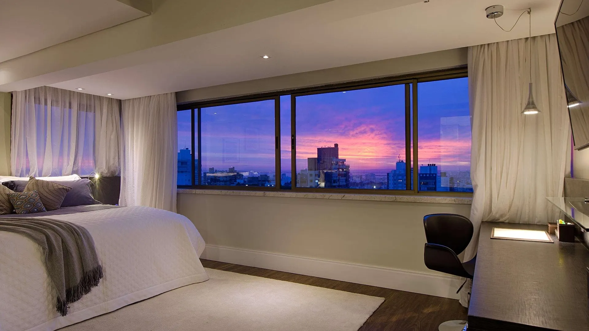 Art Hotel Transamerica Collection Porto Alegre 5*,  Brasilien
